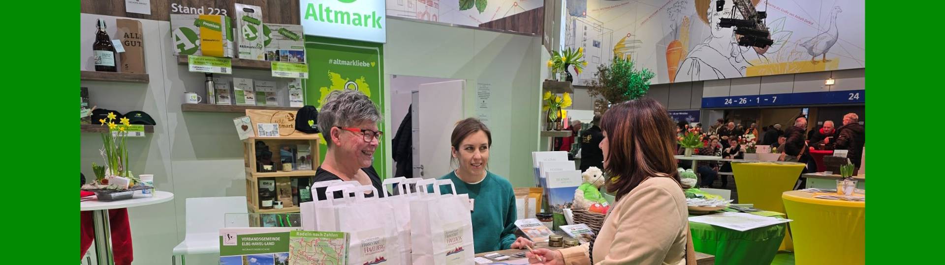 internationale gr ne woche berlin altmarkstand halle 23b tourist info mitarbeiter kopfgrafik