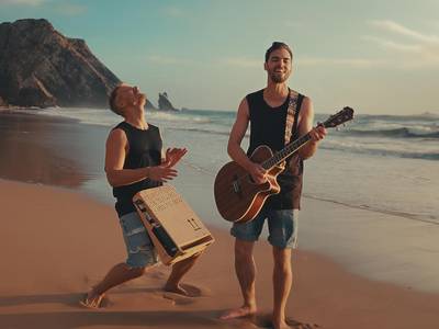 Band Alex & The Waves