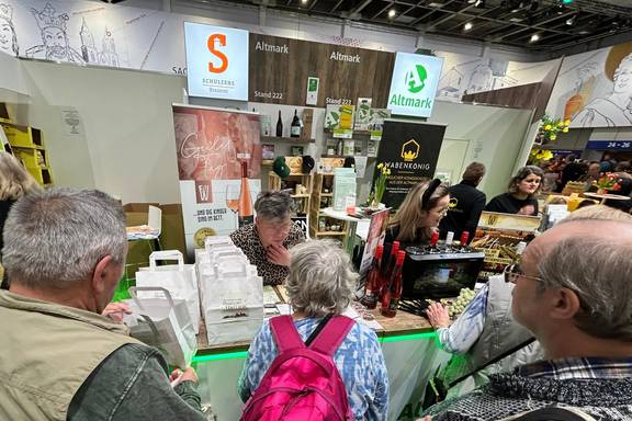 Internationale Grüne Woche Berlin Sachsen Anhalt Halle 23b Tourist Info vor Ort 2