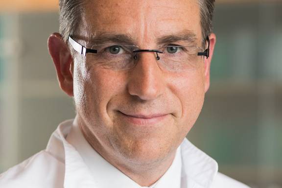 dr. dr. daniel k gler