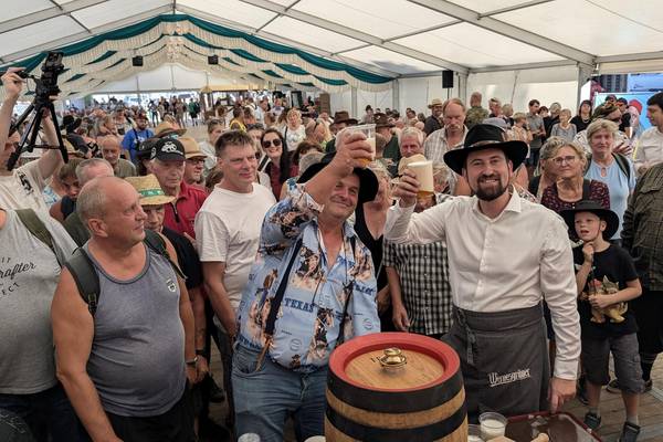Eröffnung_Prost prost auf in die markttage