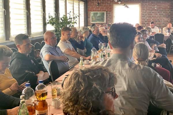 unternehmerstammtisch sch nhausen042026 vgehl czinzoll 24