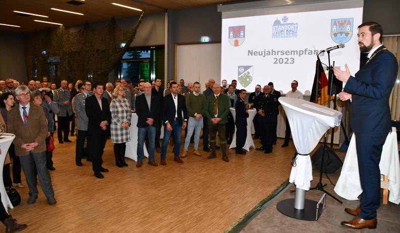 Neujahrsempfang 2023_Bürgermeister begrüßt rund 200 Gäste ©Hansestadt Havelberg neujahrsempfang 2023 bürgermeister begrüßt rund 200 gäste