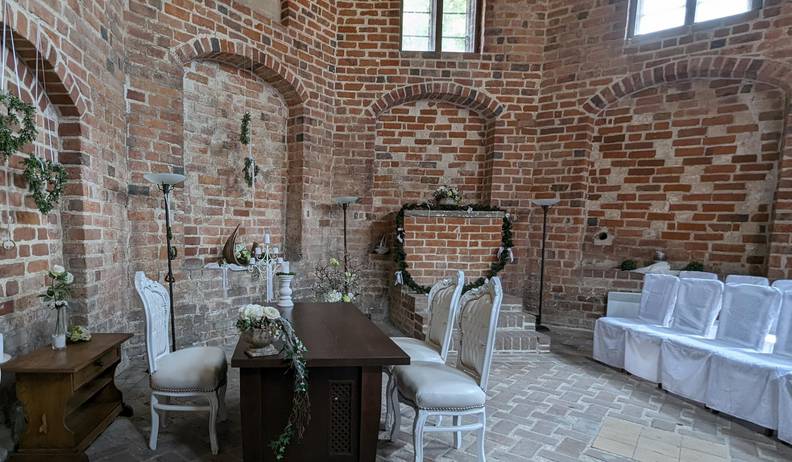 St. Annenkapelle als schöner Trauort st. annenkapelle achteckige unendlichkeit